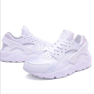 Nike Air Huaraches Womens
